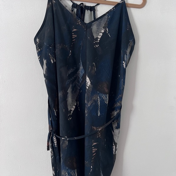 lululemon Wanderlust Pilgrim Romper RARE - Picture 3 of 7